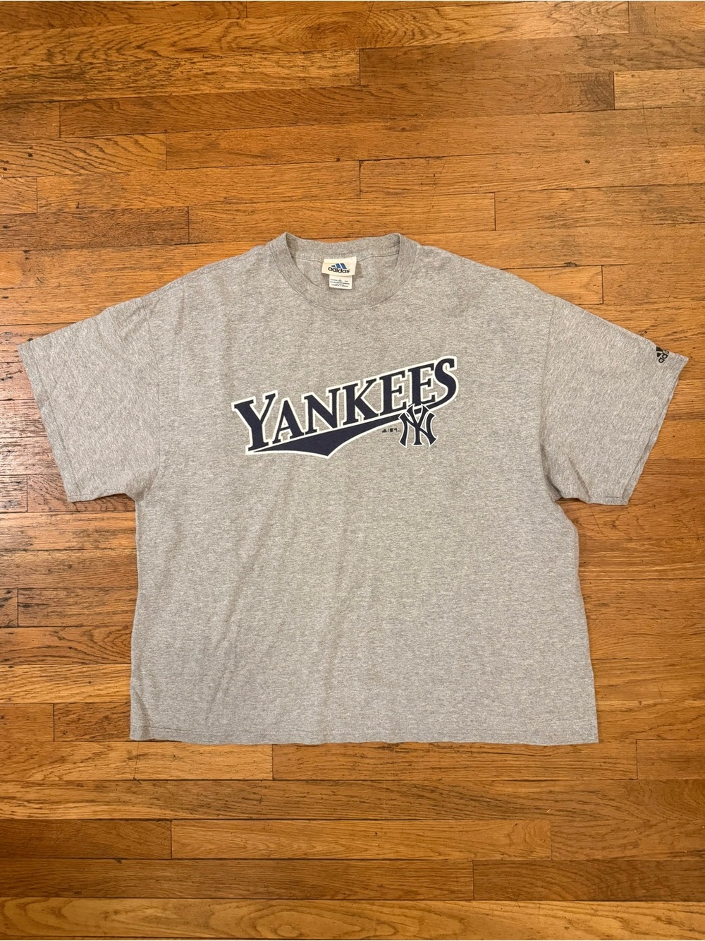 Vintage 2002 Adidas New York Yankees Tee
